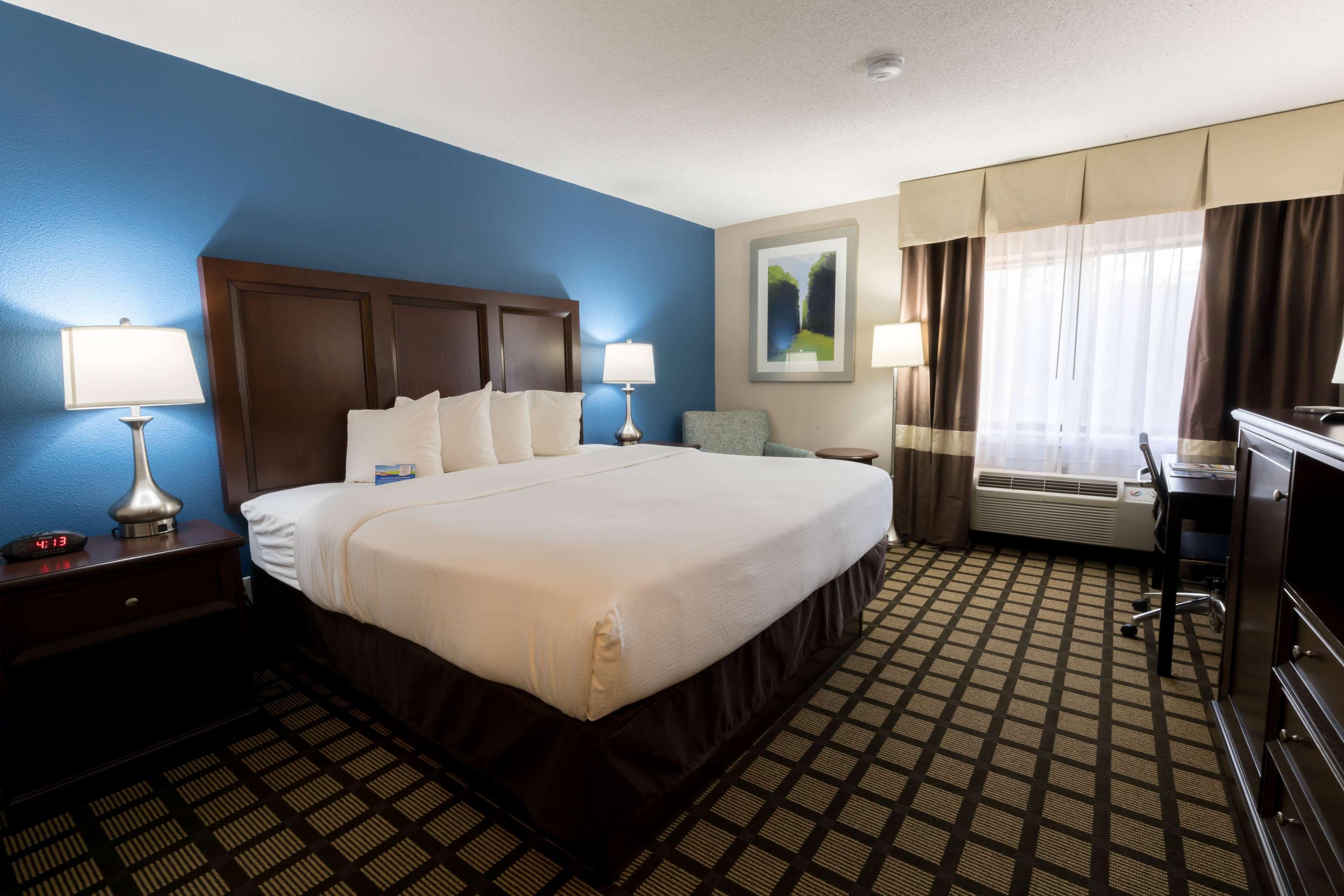 מלון Baymont By Wyndham Detroit Airport/רומולוס מראה חיצוני תמונה